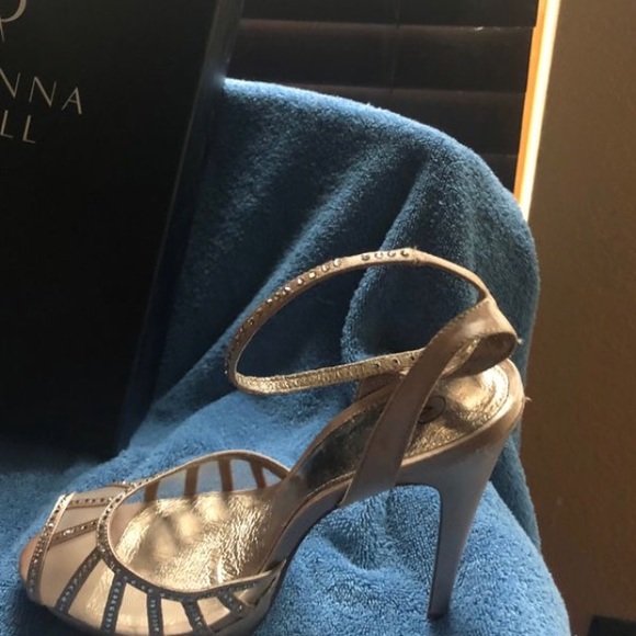 Shoes - Picture 3 of 5